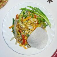 Салат со свиными языками и ушами в Pho Nem