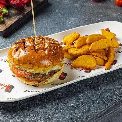 Классический бургер в CHEF BURGER Три вокзала Депо по цене 750 ₽