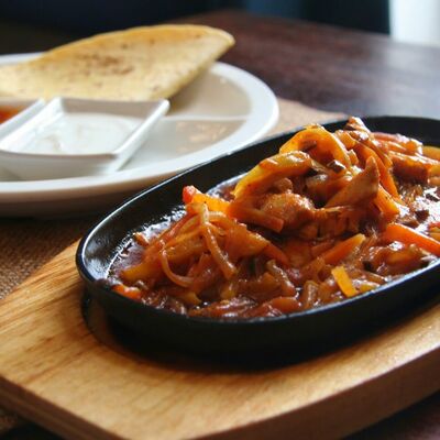 Фахитос со свининой в Room-cafe по цене 740 ₽