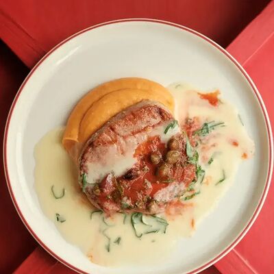 Тунец на гриле в Dacha restaurant по цене 1280 ₽