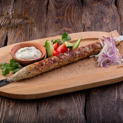 Люля-кебаб из куриного филе в У Ханумы по цене 430 ₽