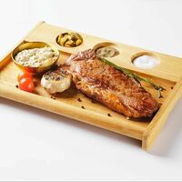 Стейк Стриплойн в Фабрика