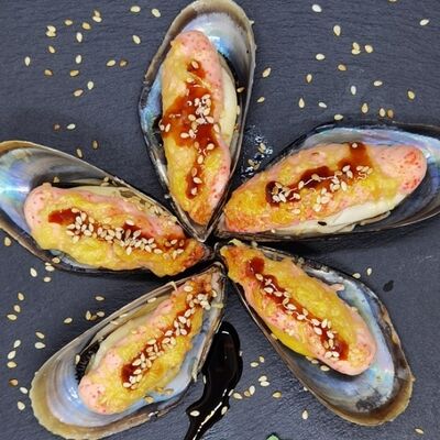 Мидии запеченныев Sushi adler по цене 839 ₽
