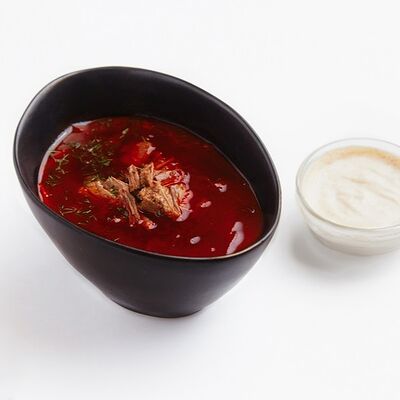 Борщ с рваной говядиной в De Paris БИСТРО по цене 600 ₽