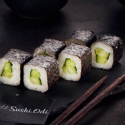 Мини ролл Огурец в #SushiOdi по цене 149 ₽