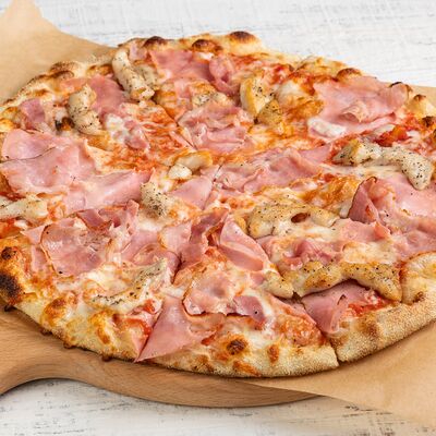 Пицца Чисто мясо (25 см) в Хайп Пицца-бар по цене 1220 ₽