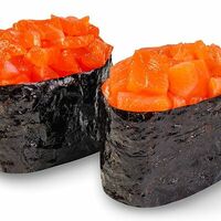 Гункан Копченый лосось в Дом суши