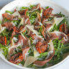Салат с утиной грудкой и вялеными томатами в Vаниль по цене 950