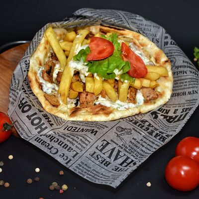 Гиро с курицей в Mr. Grill по цене 450 ₽