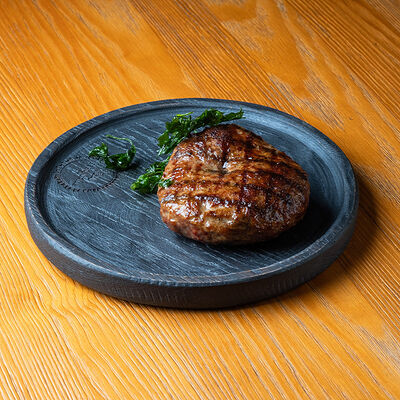 Бифштекс из говядины в Beer & Grill по цене 1050 ₽