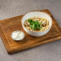 Домашние пельмени со сметанойв Бар с едой Пороселло