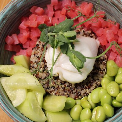 Боул с киноа и тунцом в 801 по цене 680 ₽