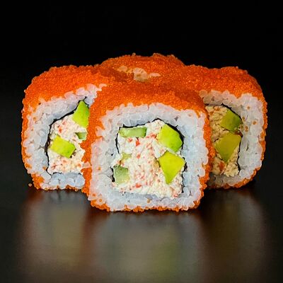 Калифорния со снежным крабом в Yummy Sushi по цене 235 ₽