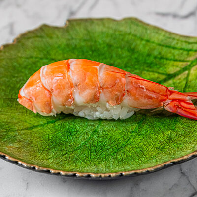 Суши-нигири Креветка ама эби в Dragon по цене 450 ₽