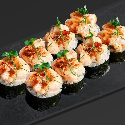 Roll с креветкой опаленный №28 в Sushkin Set по цене 444 ₽