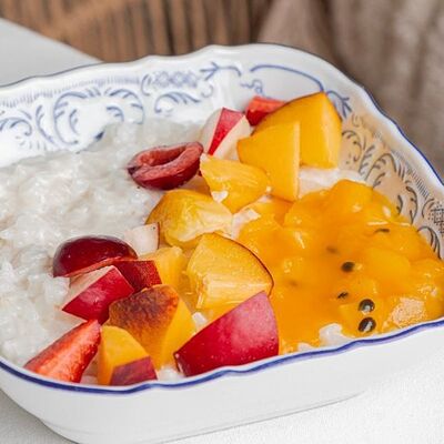 Рисовая каша на кокосовом молоке в Madame Zhu по цене 590 ₽