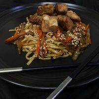 Лапша Удон с курицей в Sushiko