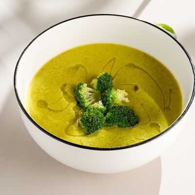 Крем-суп из брокколи в Кукумбер по цене 450 ₽
