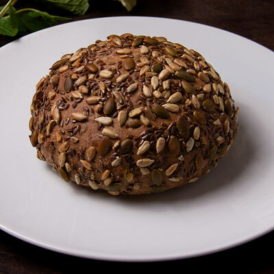 Хлеб Ржаной с семечками бездрожжевой в La Maison гастробутик по цене 280 ₽