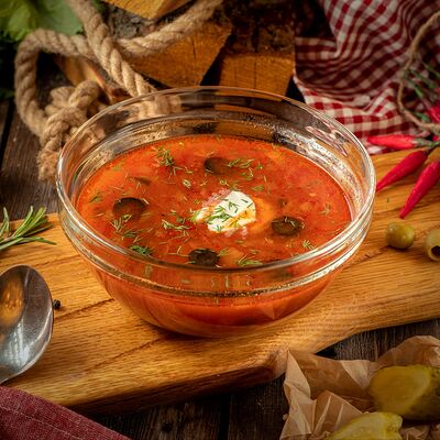 Солянка мясная в Мандариновый гусь по цене 297 ₽