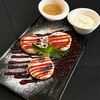 Сырники с яблоком в карамели в Кафе Hayatt по цене 665