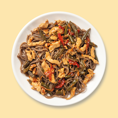 Лапша Соба с цыпленком унаги в Шаверно по цене 290 ₽