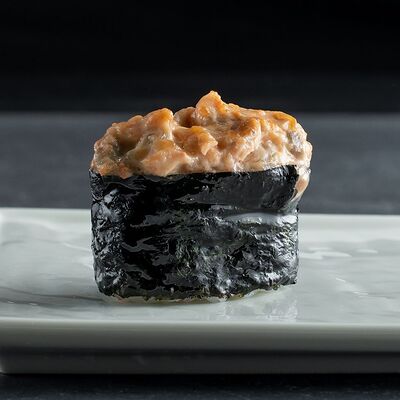 Суши запеченные Спайси лосось в CRAZY SUSHI по цене 195 ₽