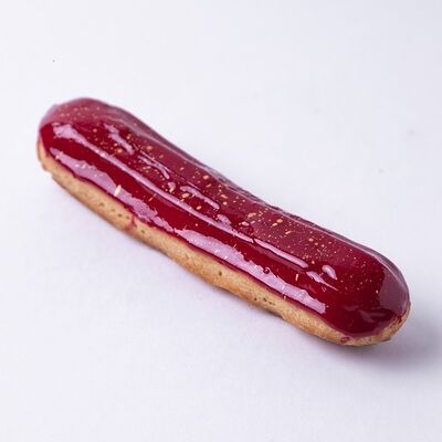 Эклер малиновый в Британские Пекарни по цене 290 ₽