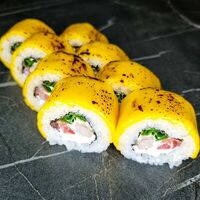 Ролл Бутанику чидзу рору в Sushitop