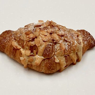 Круассан миндальный в Home Macaron Expo по цене 1900 ₸