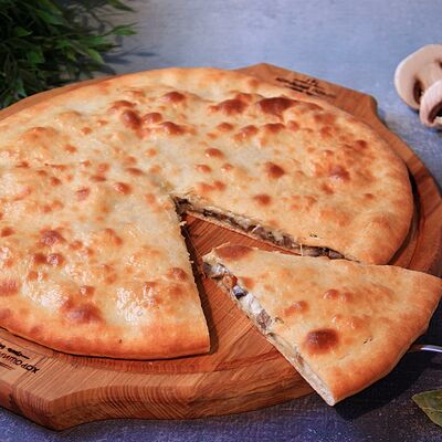 Пирог с грибами в Андеграунд Pizza & Sushi по цене 610 ₽