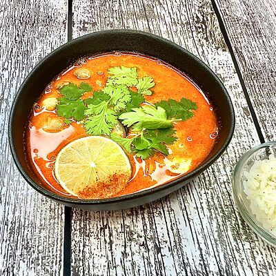 Том-ям с лососемв Msushi по цене 950 ₽