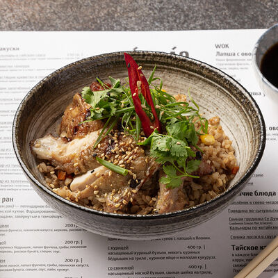 Жареный рис с курицей и овощами в Tasty box по цене 380