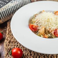 Паста с курицей и грибами в Silver