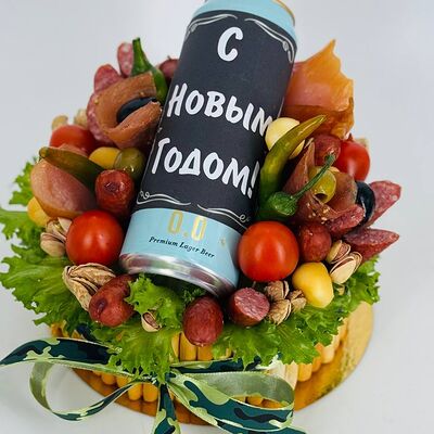 Колбасный бенто тортик халяль на Новый год в Дарите красиво по цене 4199 ₽