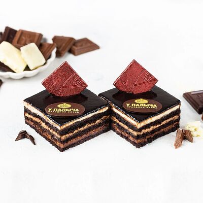 Три шоколада пирожные-дуэт в У Палыча. С пылу, с жару! по цене 469 ₽