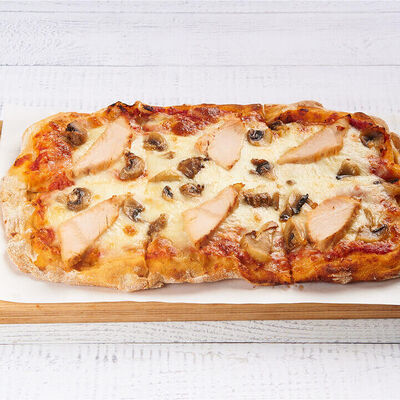 Пицца с индейкой и грибами в АндерСон по цене 880 ₽