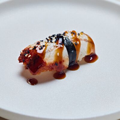 Нигири с угрем в Икра по цене 210 ₽