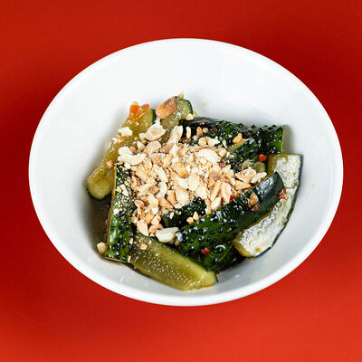 Небитые огурцы с арахисом в Pong по цене 384 ₽