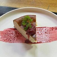 Баскский чизкейк с лесной земляникойв Puerto Madero