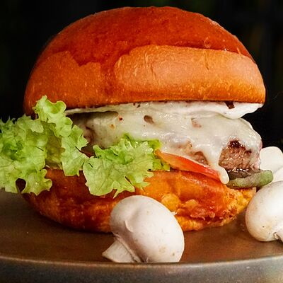 Лофт Бургер Грибной в Loft по цене 870 ₽