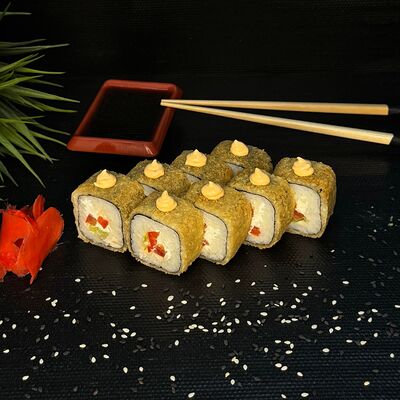 Ролл жареный с курицейв Суши BRO по цене 630 ₽