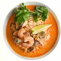 Том-ям с морепродуктами в Дом еды