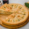 Пирог с курицей, шпинатом и сыром в Кинолента по цене 1250