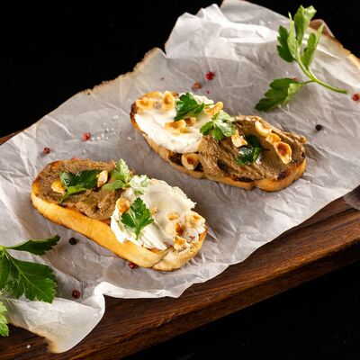 Брускетта с куриным паштетом в Чиполучо по цене 240