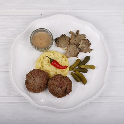 Котлеты из мраморной говядины в Double Coffee по цене 5450 ₸