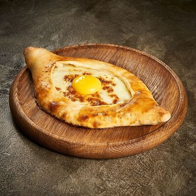 Хачапури по-аджарски в Гранат по цене 580 ₽