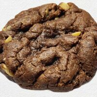 Печенье Cookievruki шоколадное с фундуком, молочным и белым шоколадомв SantaBarista Coffee