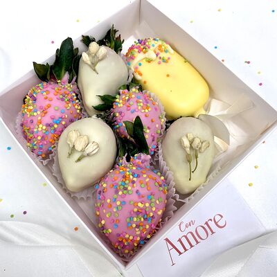 Набор из клубники в шоколаде и чизкейка №12 в Con Amore по цене 1890 ₽