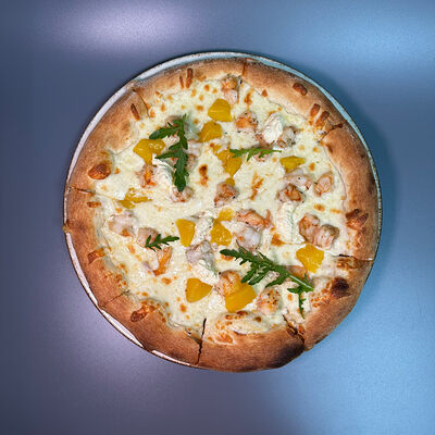 Пицца с креветками и манго в Парнас по цене 840 ₽